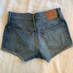 Levi shorts
